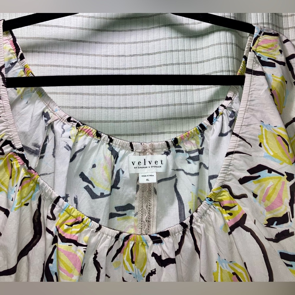 Women’s XL Velvet by Graham & Spencer Puff Sleeve Zoey print Blouse - Picture 7 of 15